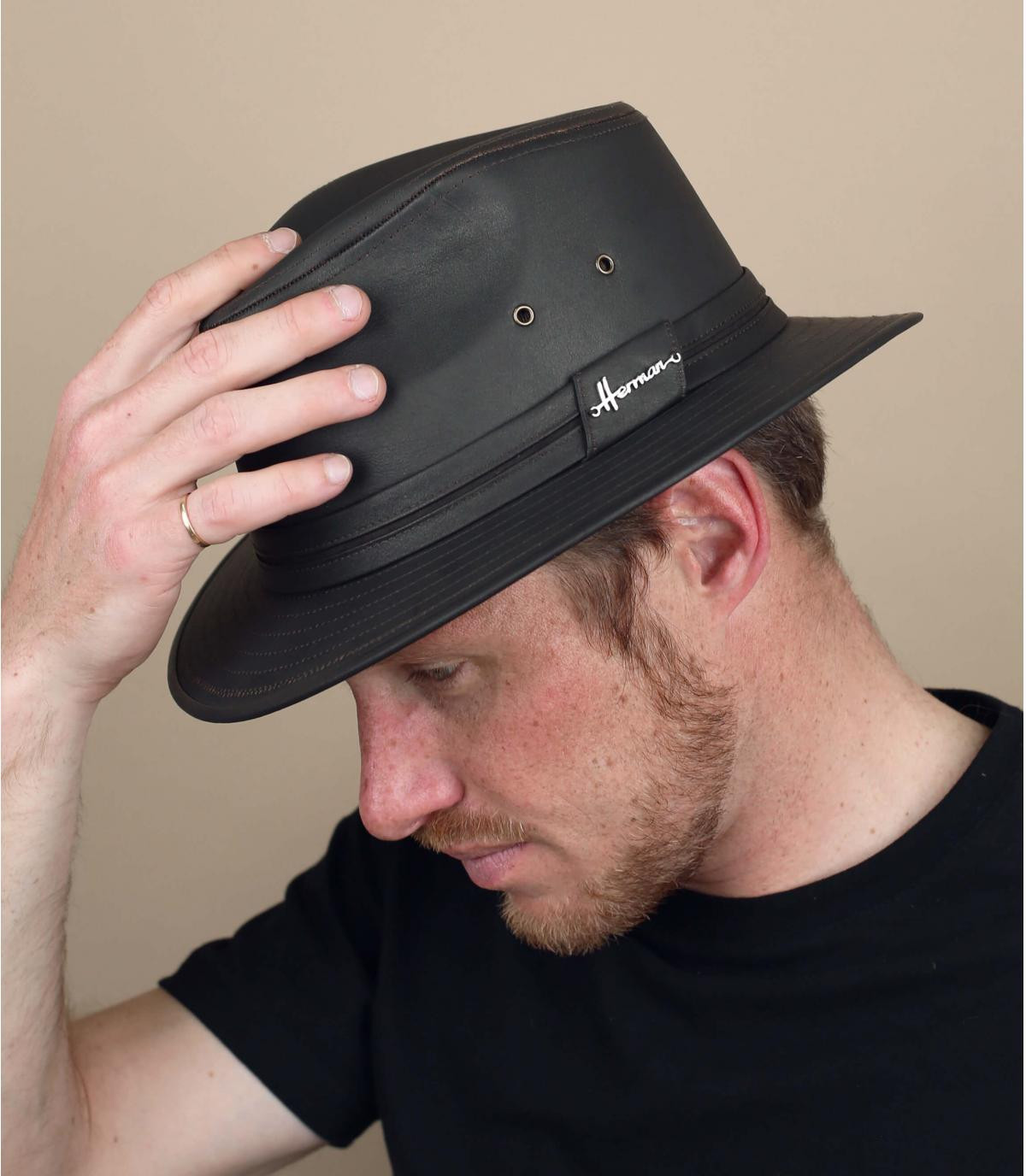 cappello impermeabile marrone Nevada brown